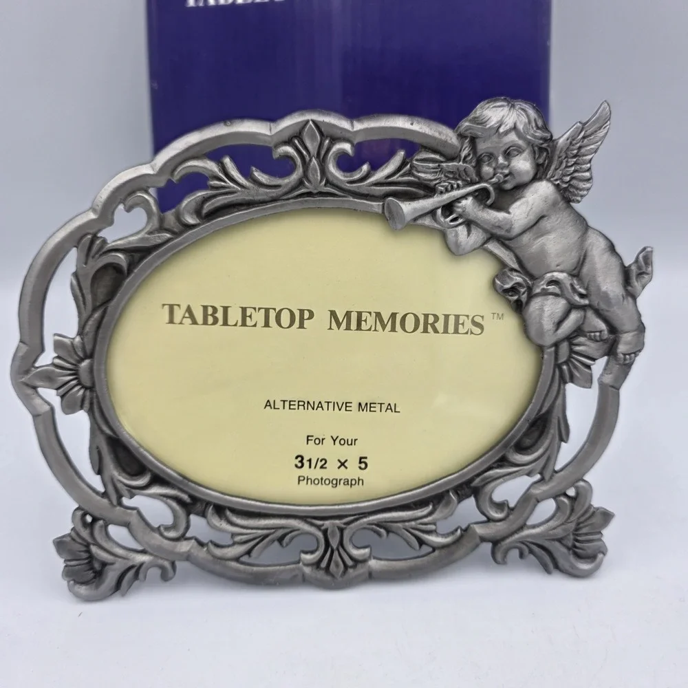 1996 International Silver TableTop Memories Cherub Angel Picture Frame 5